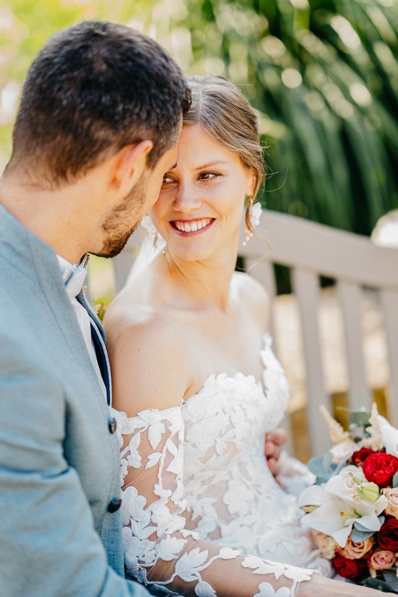 Brautstyling Hildesheim
Brautmake-up und Brautfrisur
Hochzeit Make up und Hochzeitfrisur