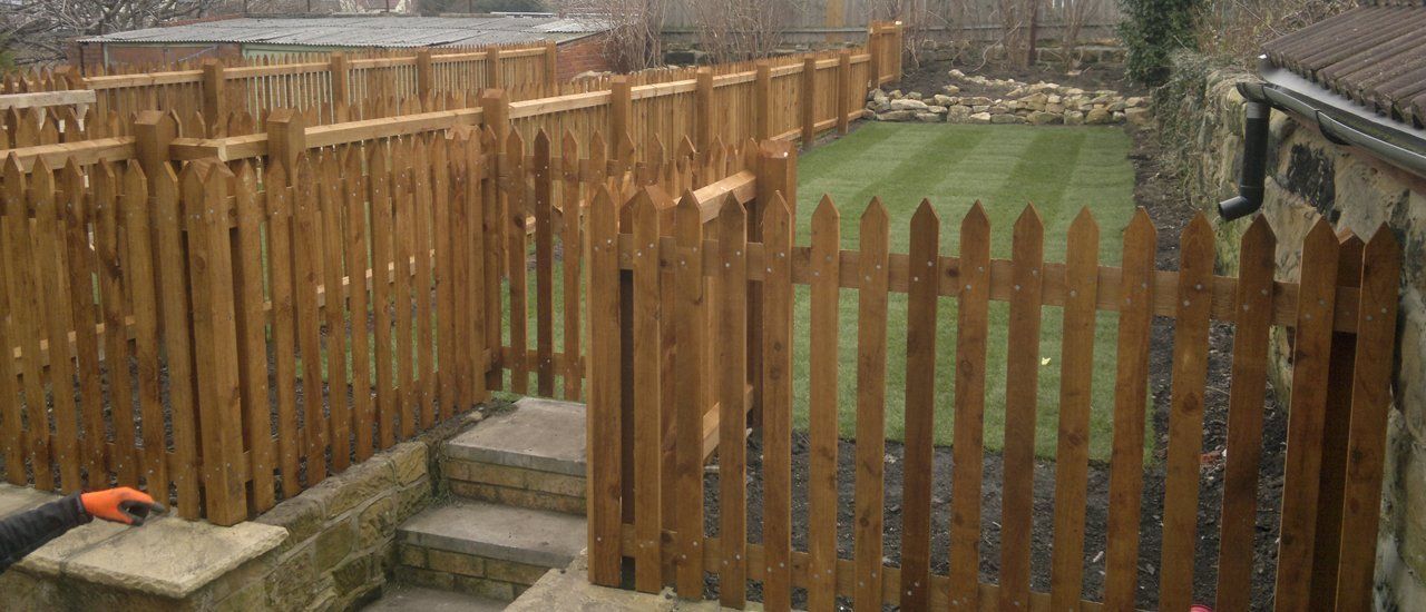 QUALITY FENCING AND WALLING