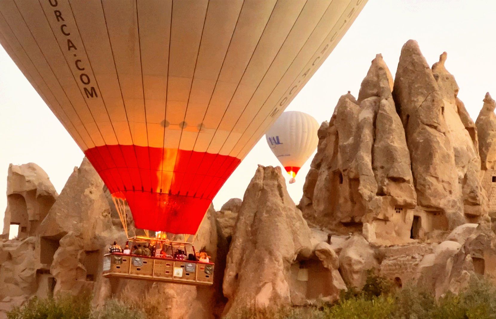 hot-air-ballons-lift-off-over-fairy-chimneys-nevsehir-cappadocia-turkey