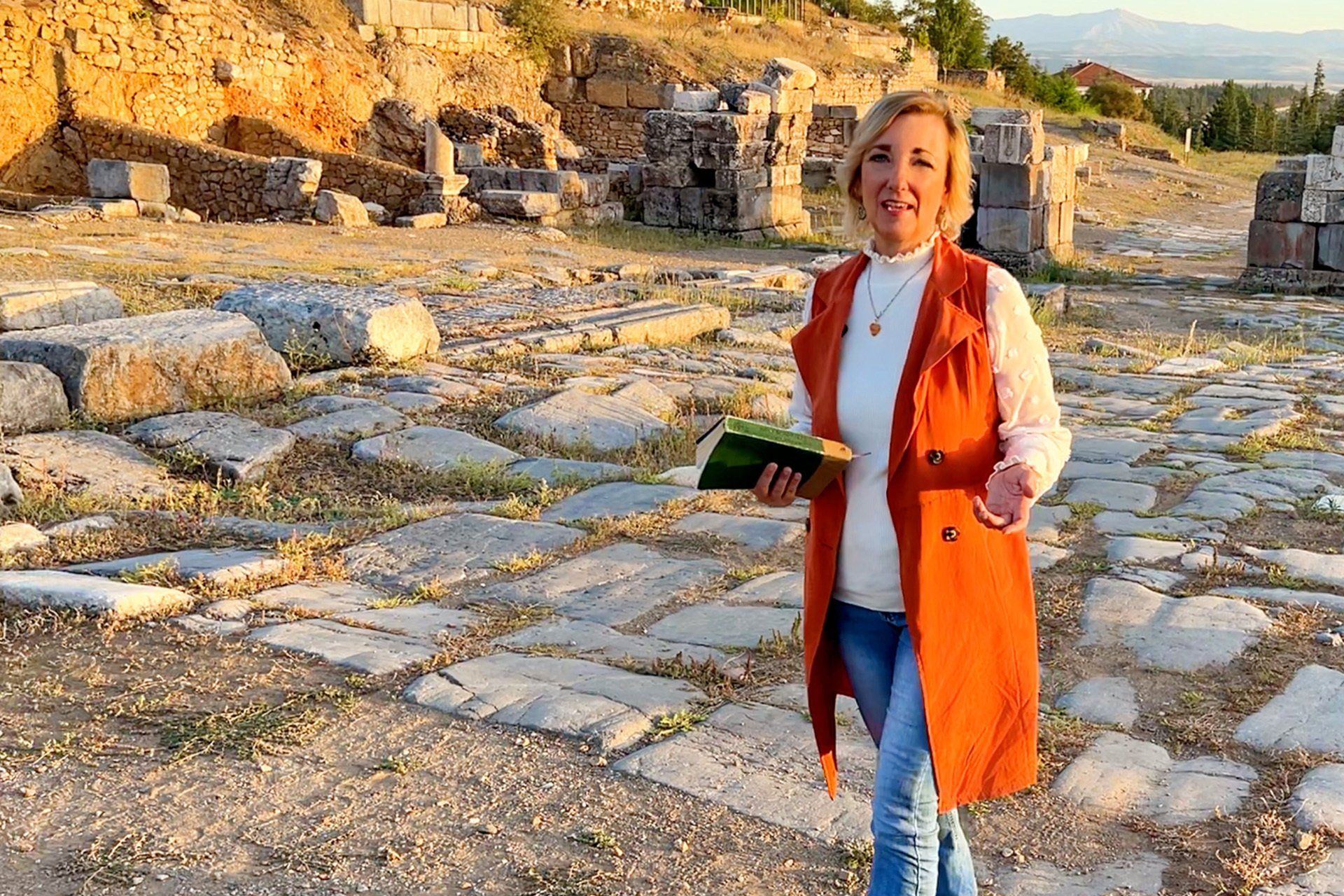 walking-the-ancient-roman-road-paul-footsteps-antioch-pisidia-turkey