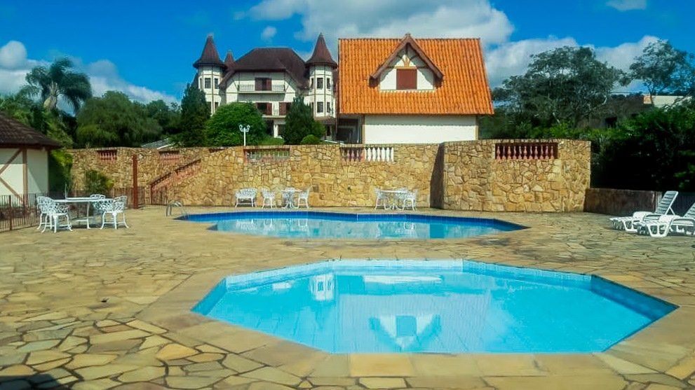 voa-chateau-palace-hotel-piscina