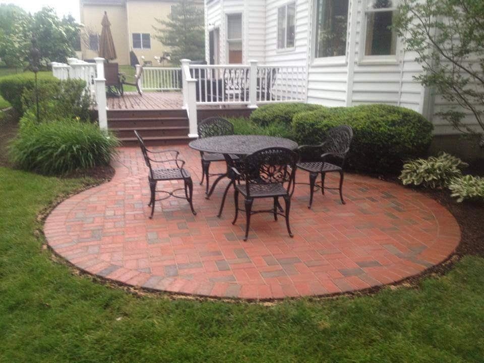 Patio With Circular Stone Floor