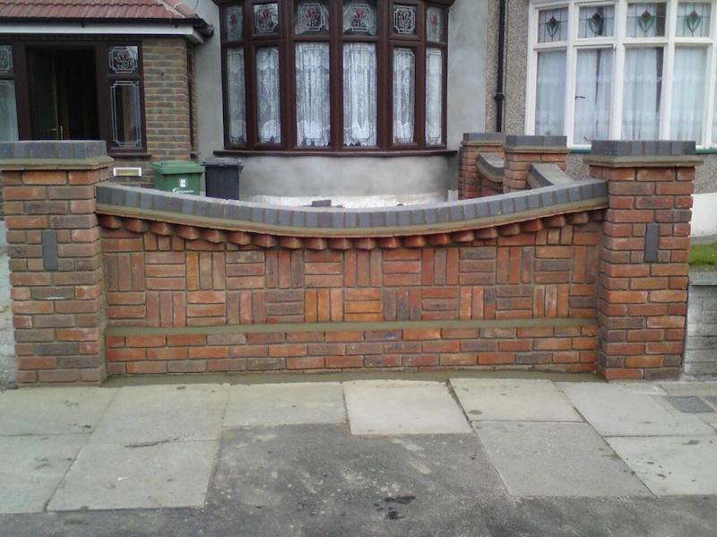 Decorative Garden wall by West London Paving