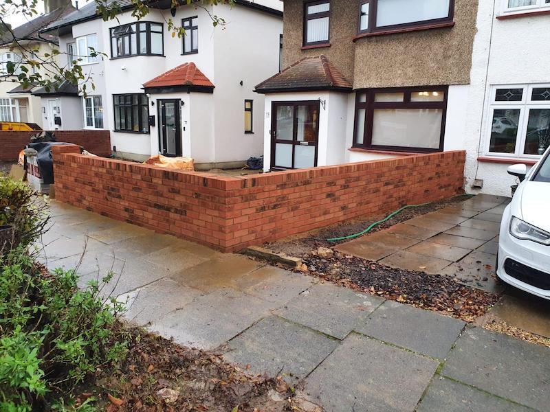 Garden walls by West London Paving