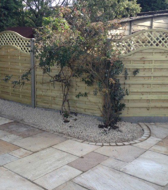 Natural stone patio by West London Paving