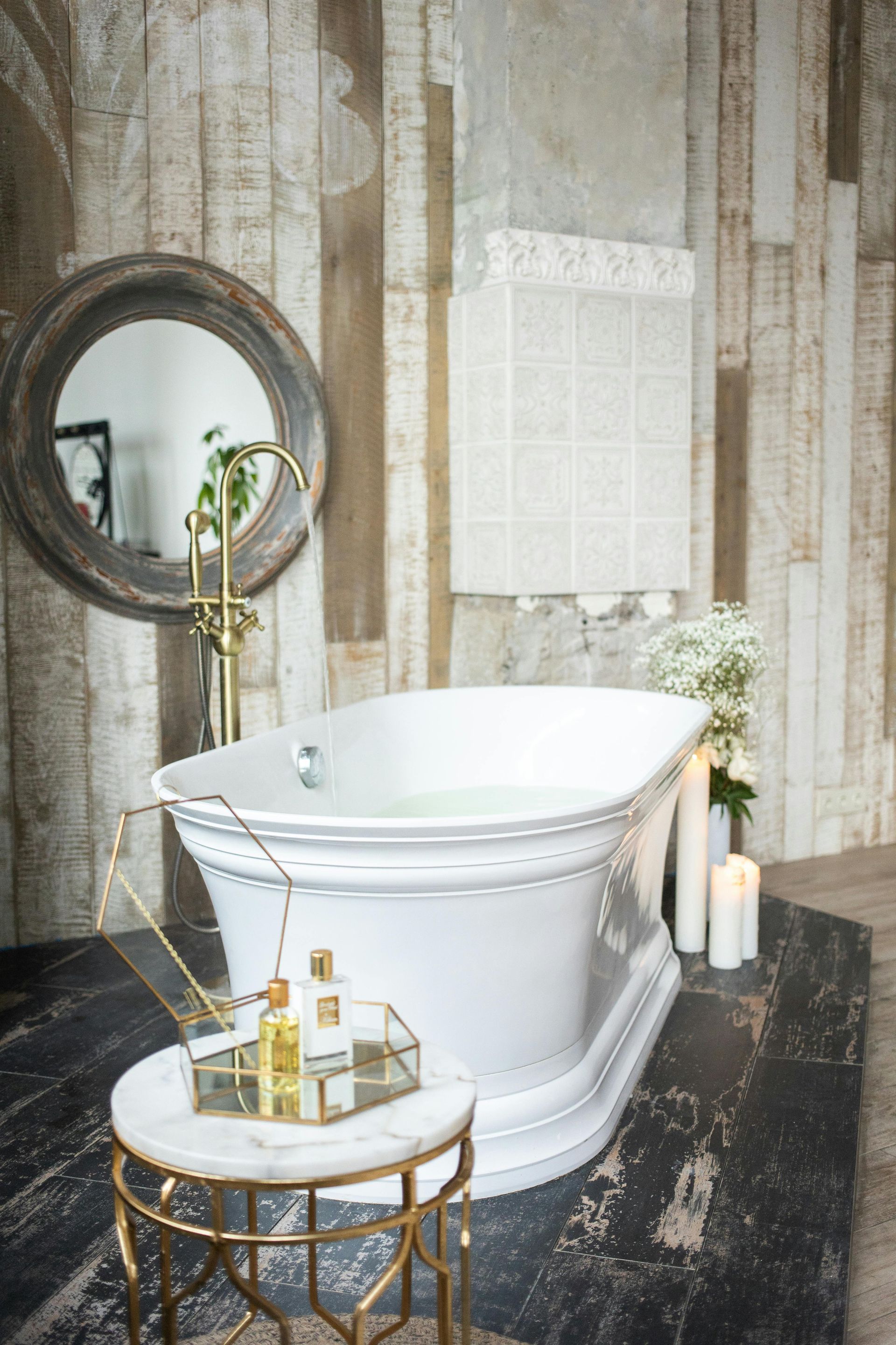 Mediterranean style bathroom