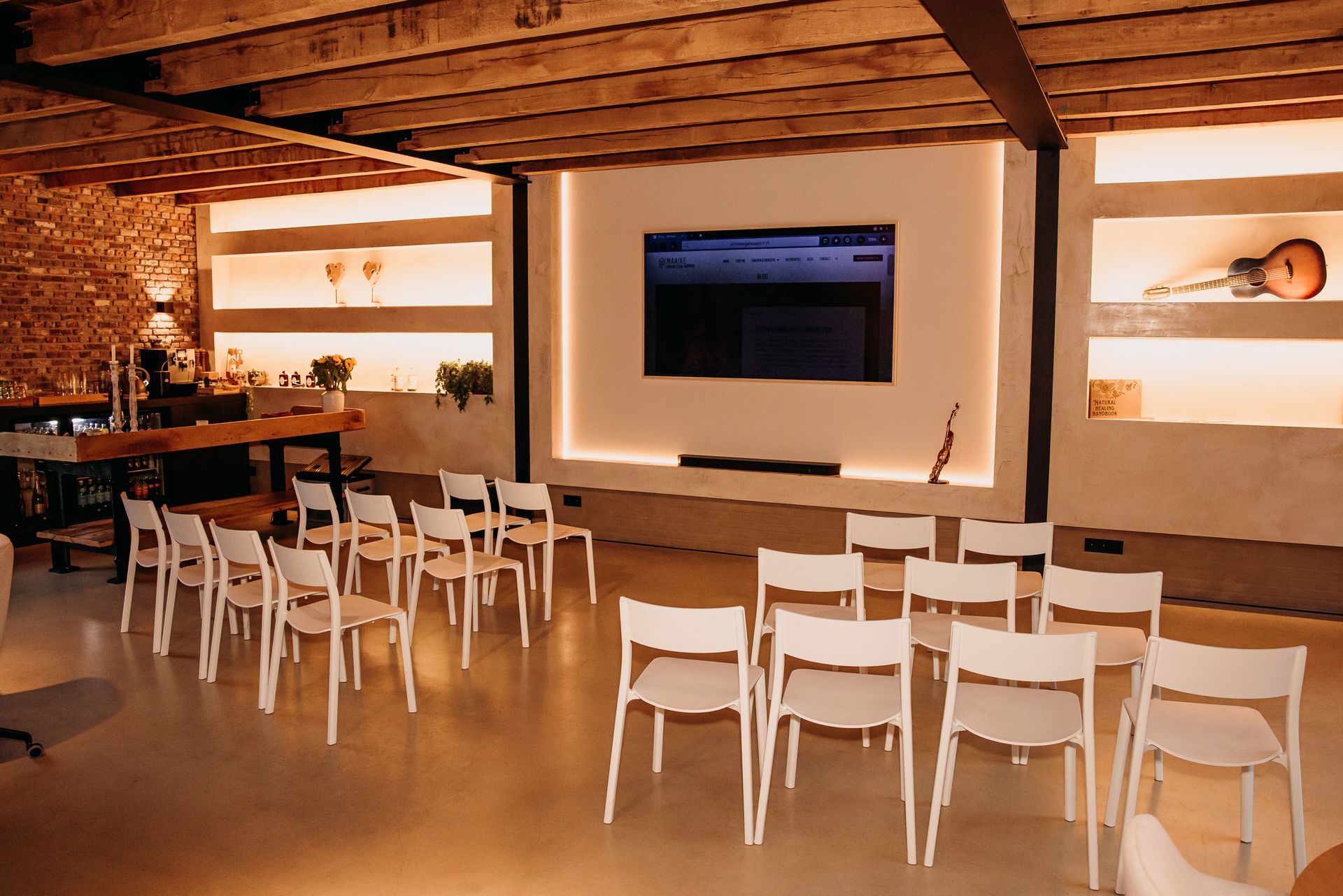 Theateropstelling aan de Vaart Dongen