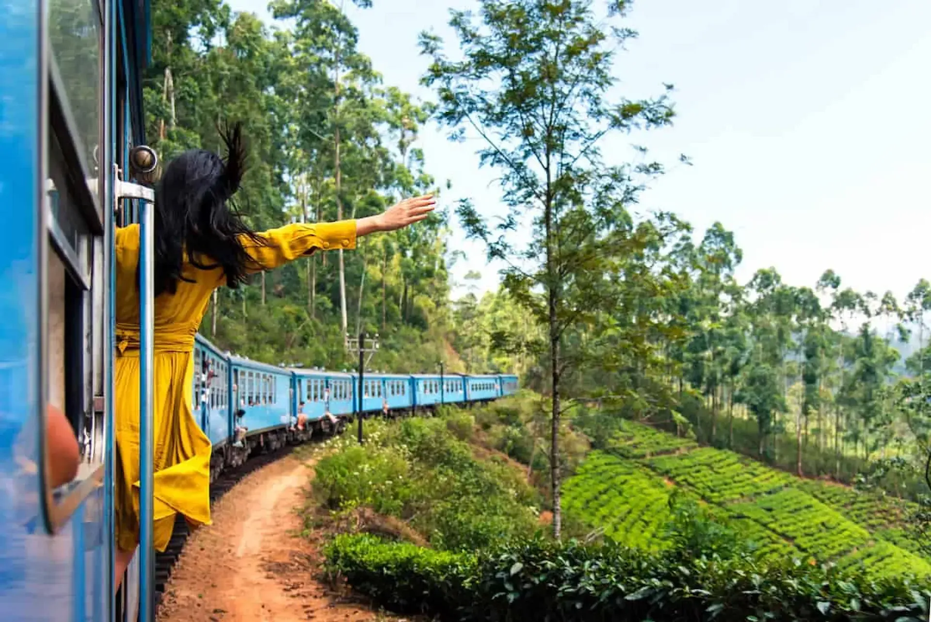 Scenic-train-journey-through-mountains-near-Ella-Sri-Lanka