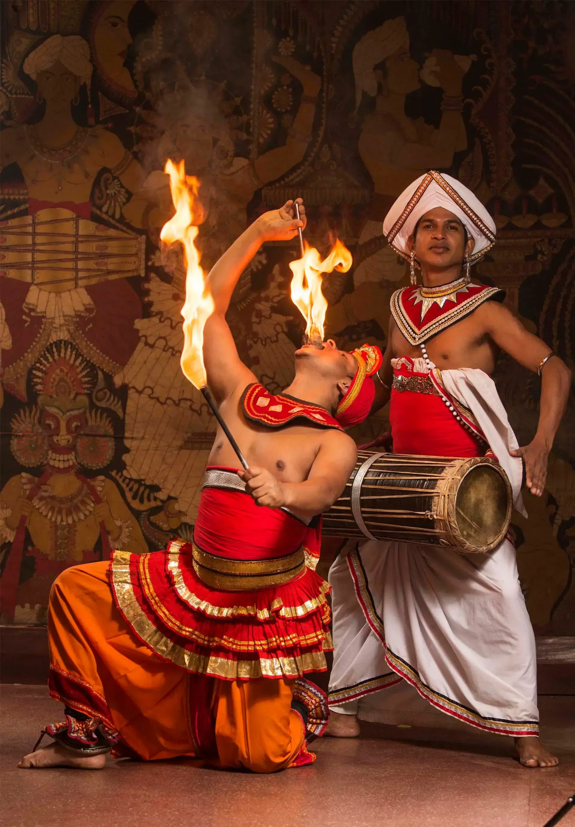 Traditional-Kandyan-cultural-experience-and-dance-performance-Sri-Lanka
