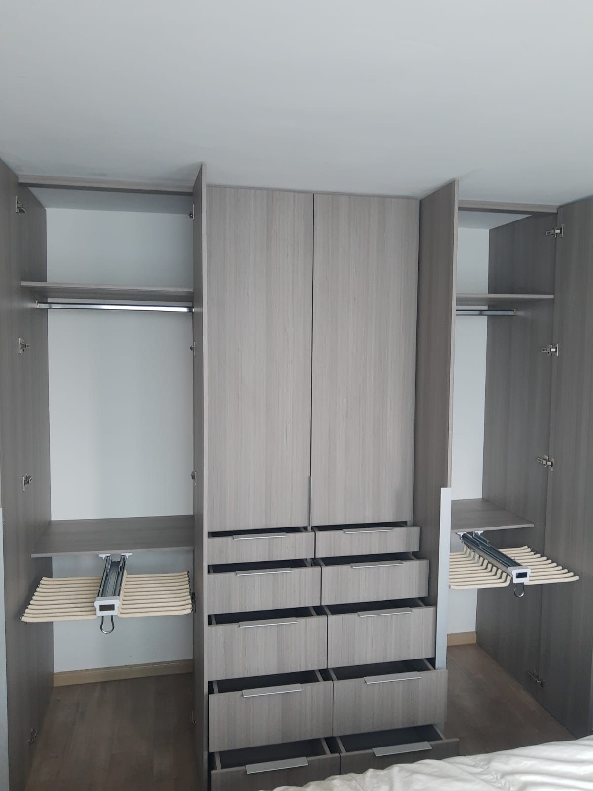  LUSSO E DESIGN LUSSO E DESIGN