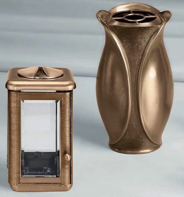 vaso e lanterna perpetua cimiteriali