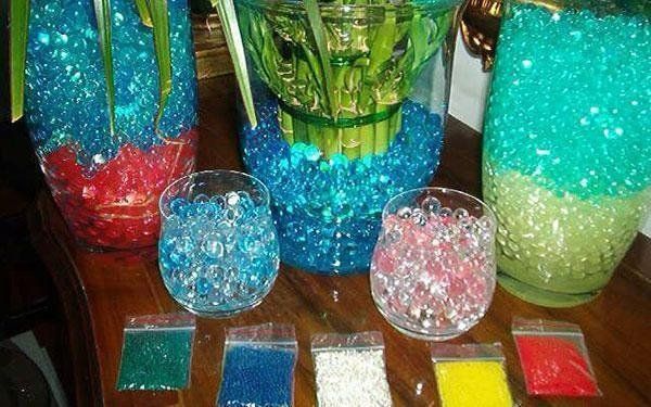 decorazioni colorate per composizioni floreali