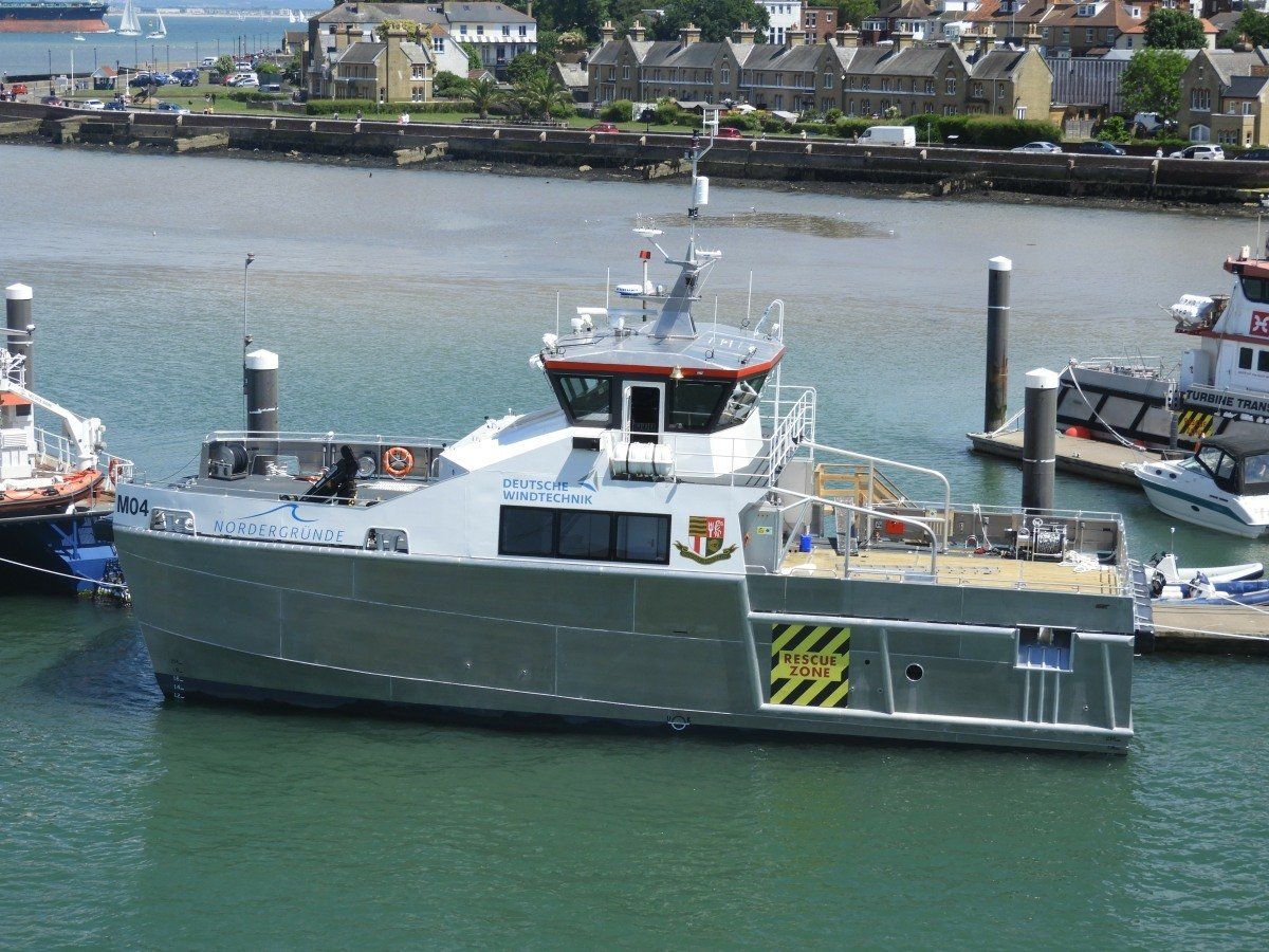 windfarm support vessels