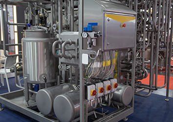 Food production needs the best, most convenient materials to be successful. Find out how aseptic fruit puree is made and how it benefits food businesses-2