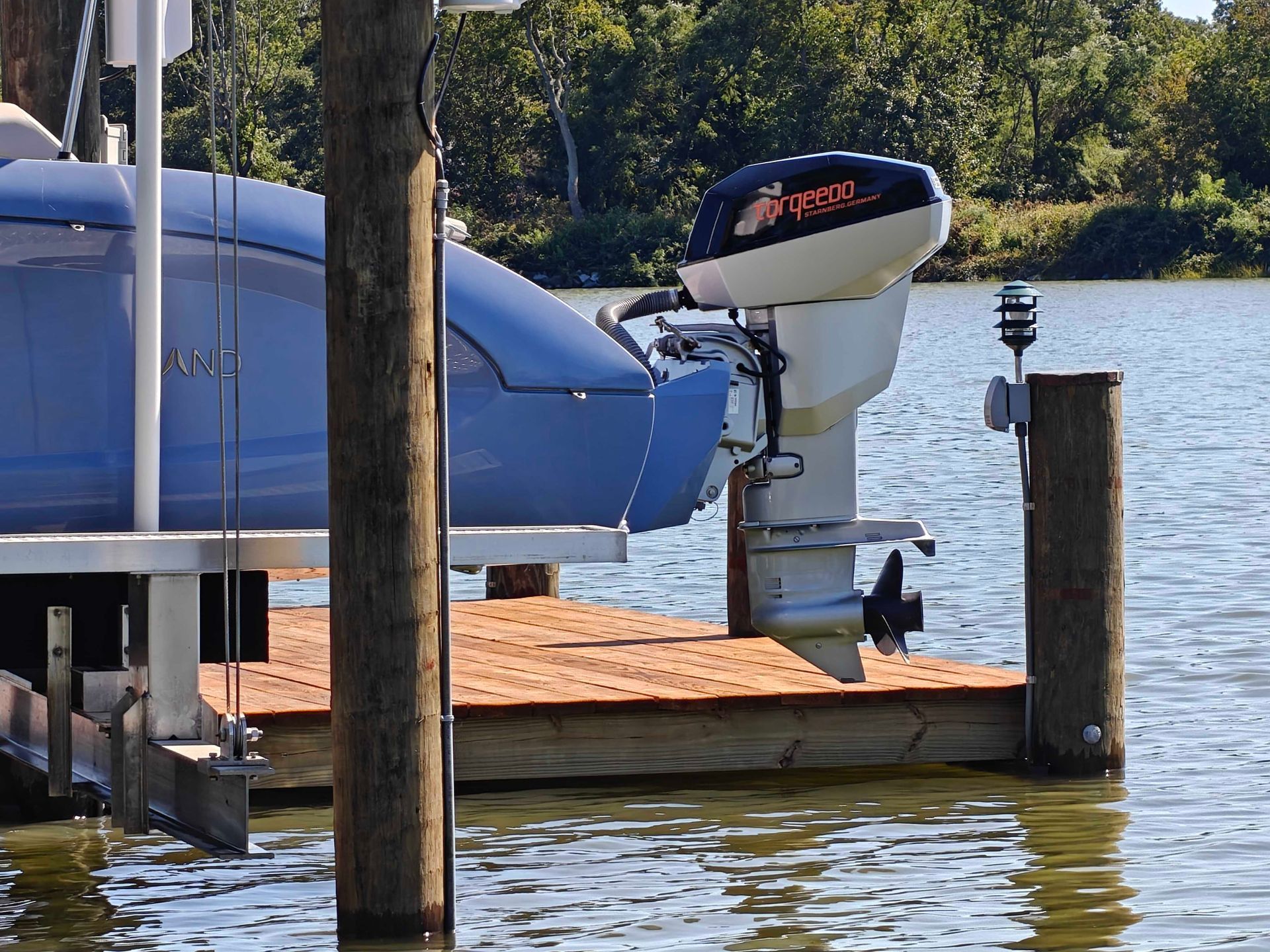 Torqeedo electric motor on RAND Mana23