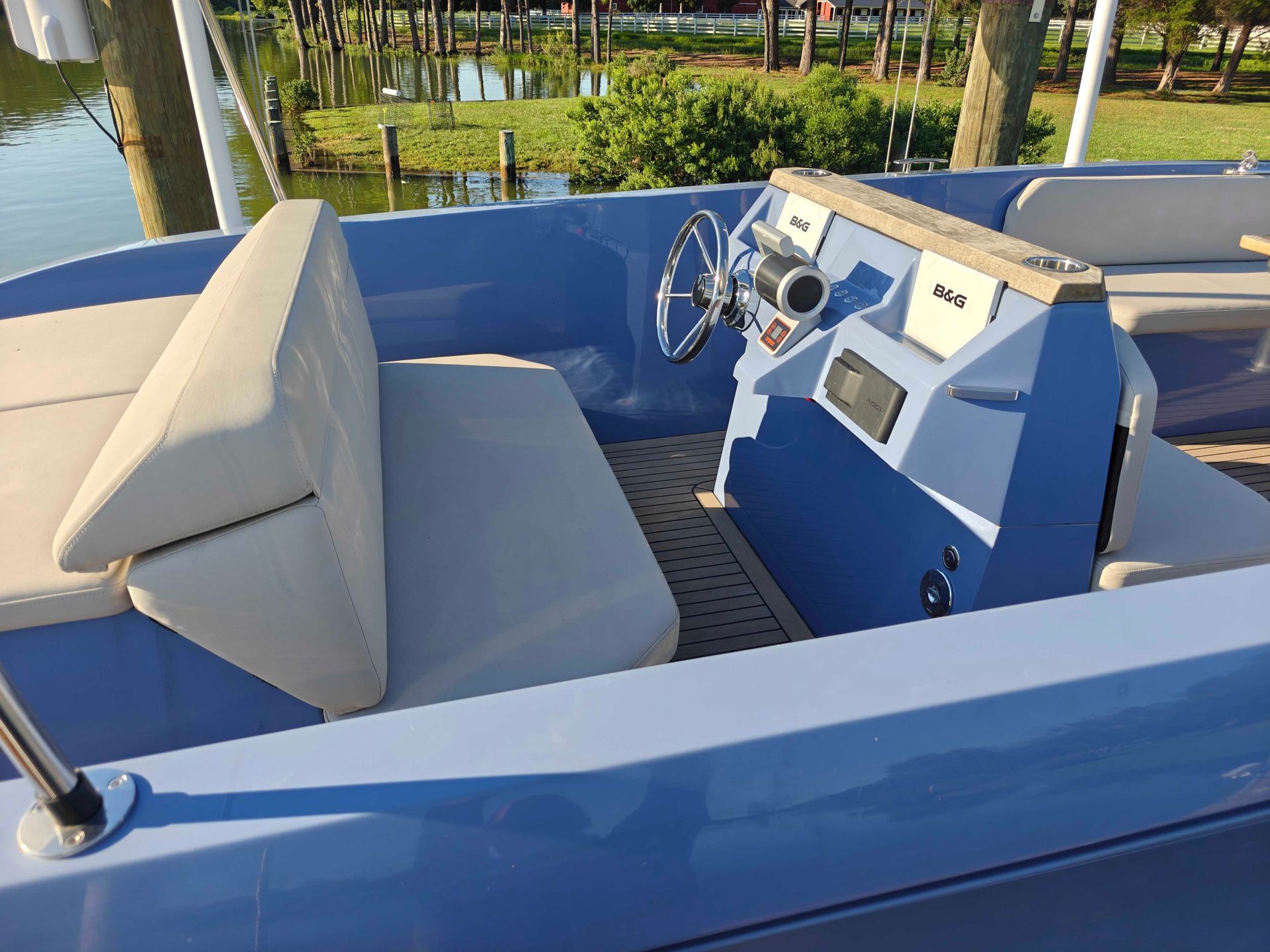 Helm of Rand Mana23 periwinkle nav display bluetooth speakers access