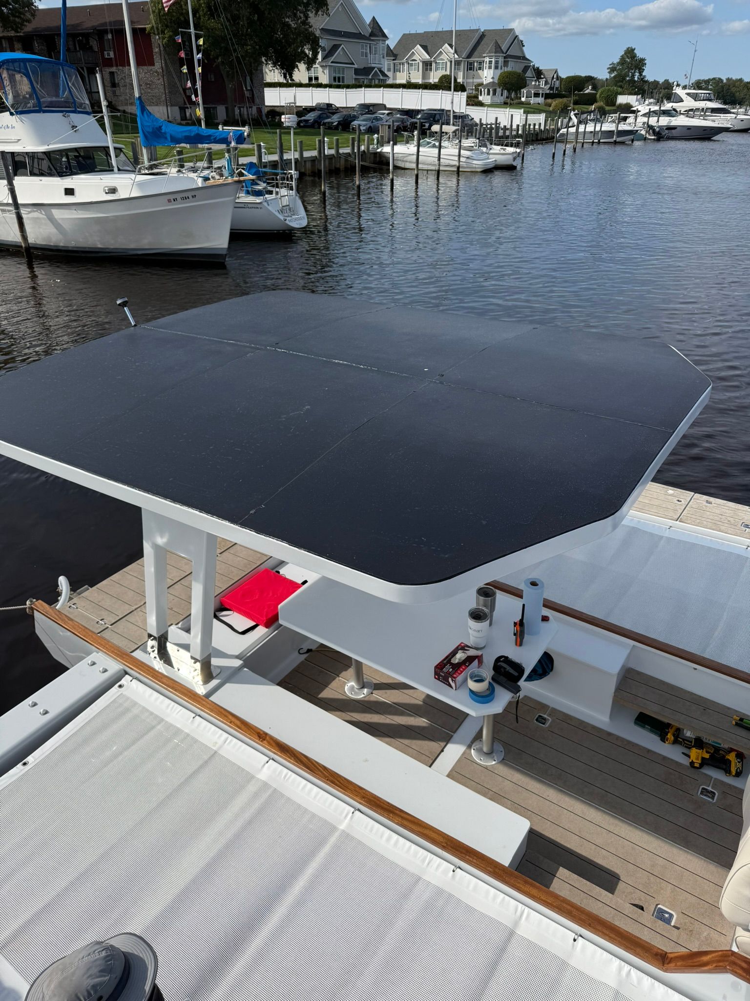 Solar pannels on X-Wing from Nova Luxe