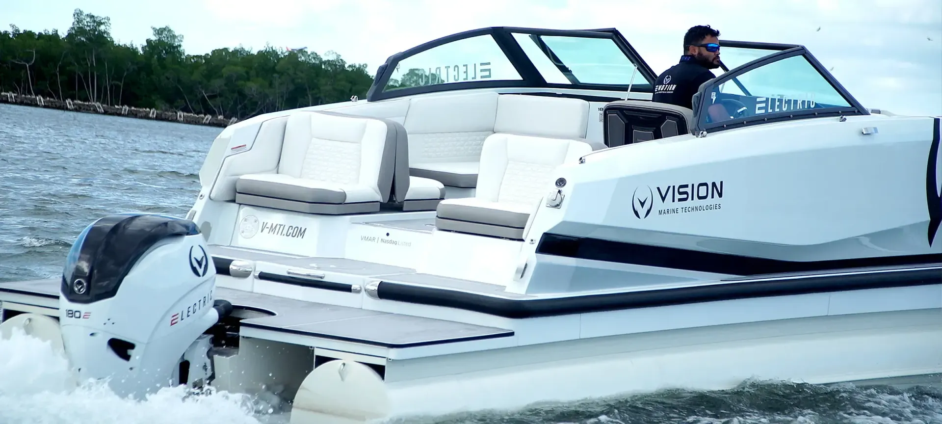 Spectr Vision Marine Technologies transom