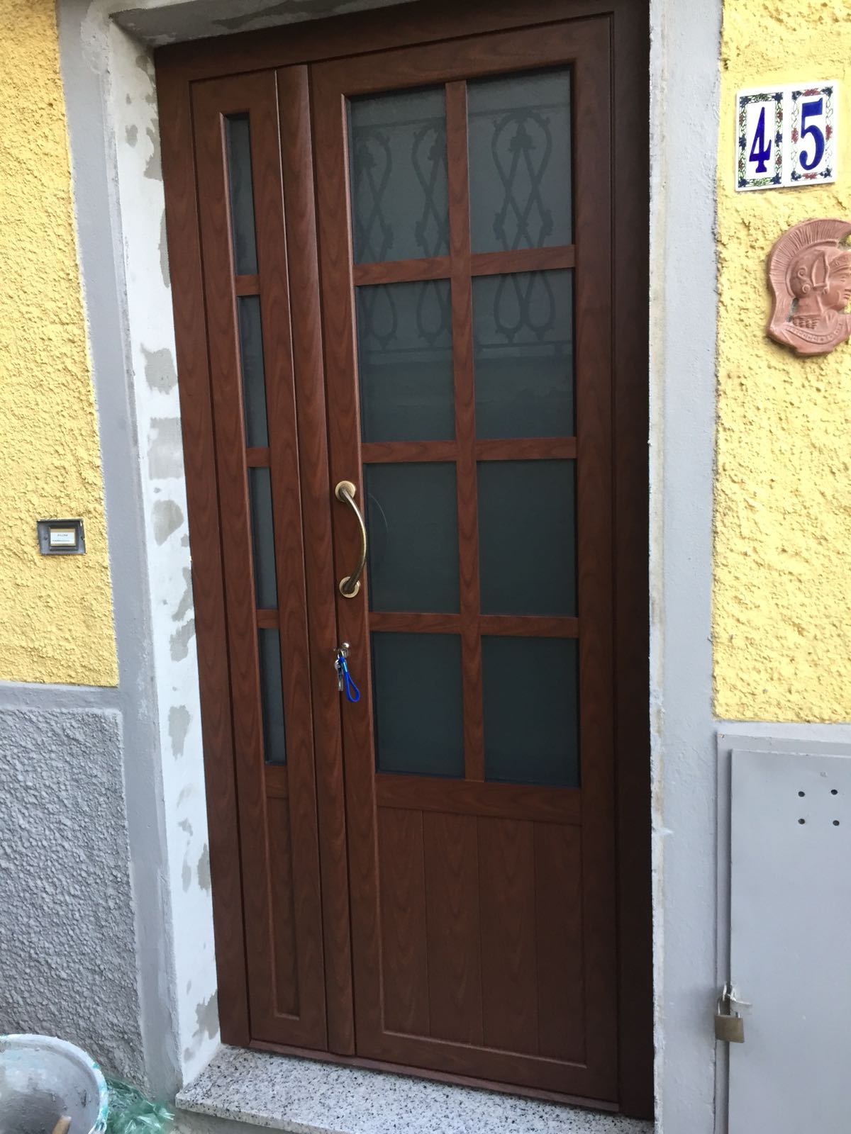 portoncino d'ingresso in PVC