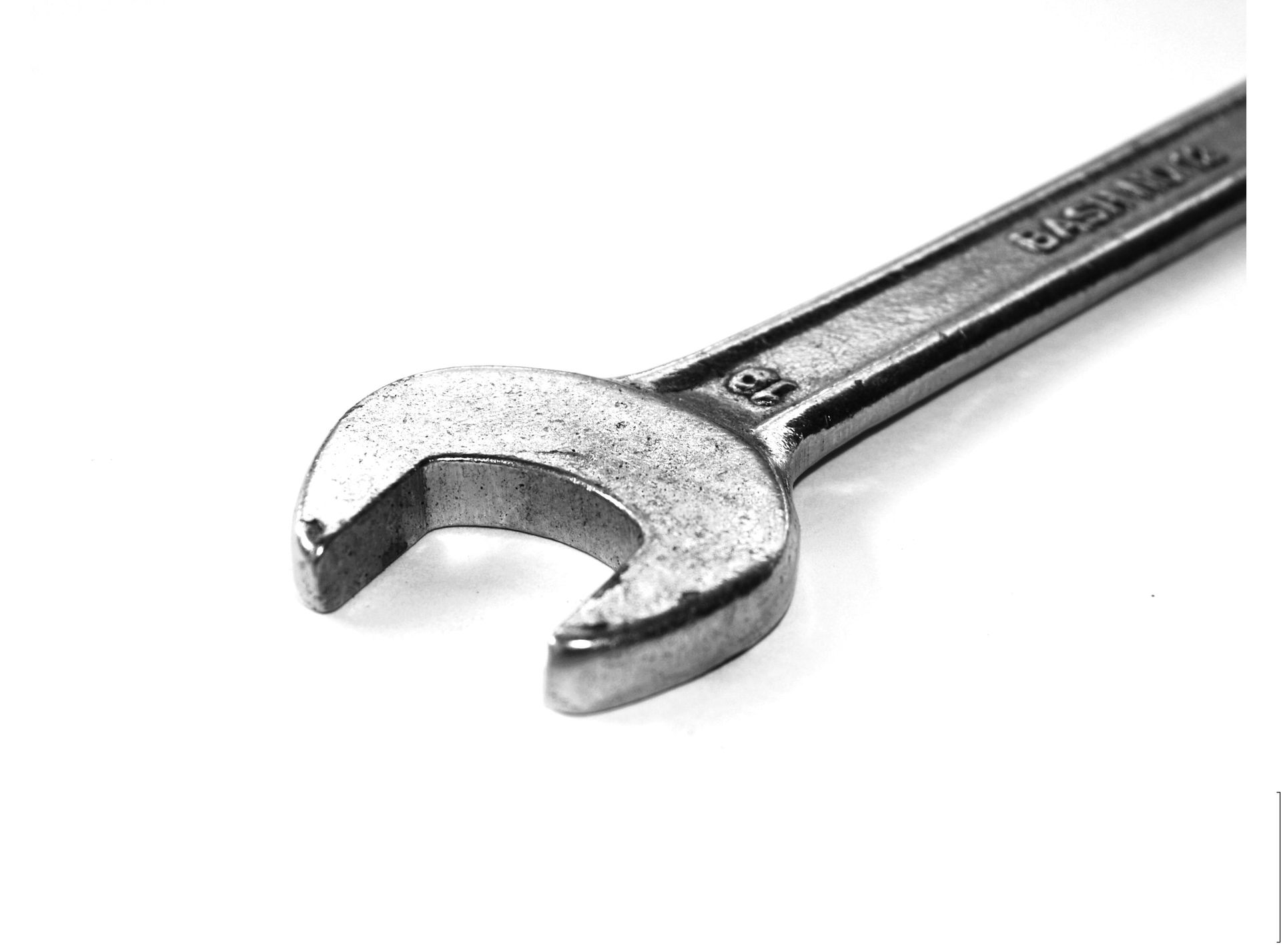 H2row Adjustable Wrench