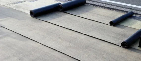 Flat roofing installation on a commercial building  in Maryland
