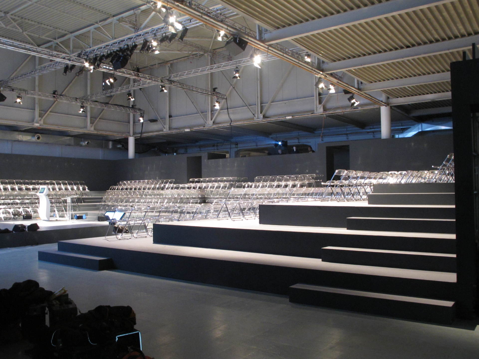 realizzazioni Arte e Strutture, Varese e Milano