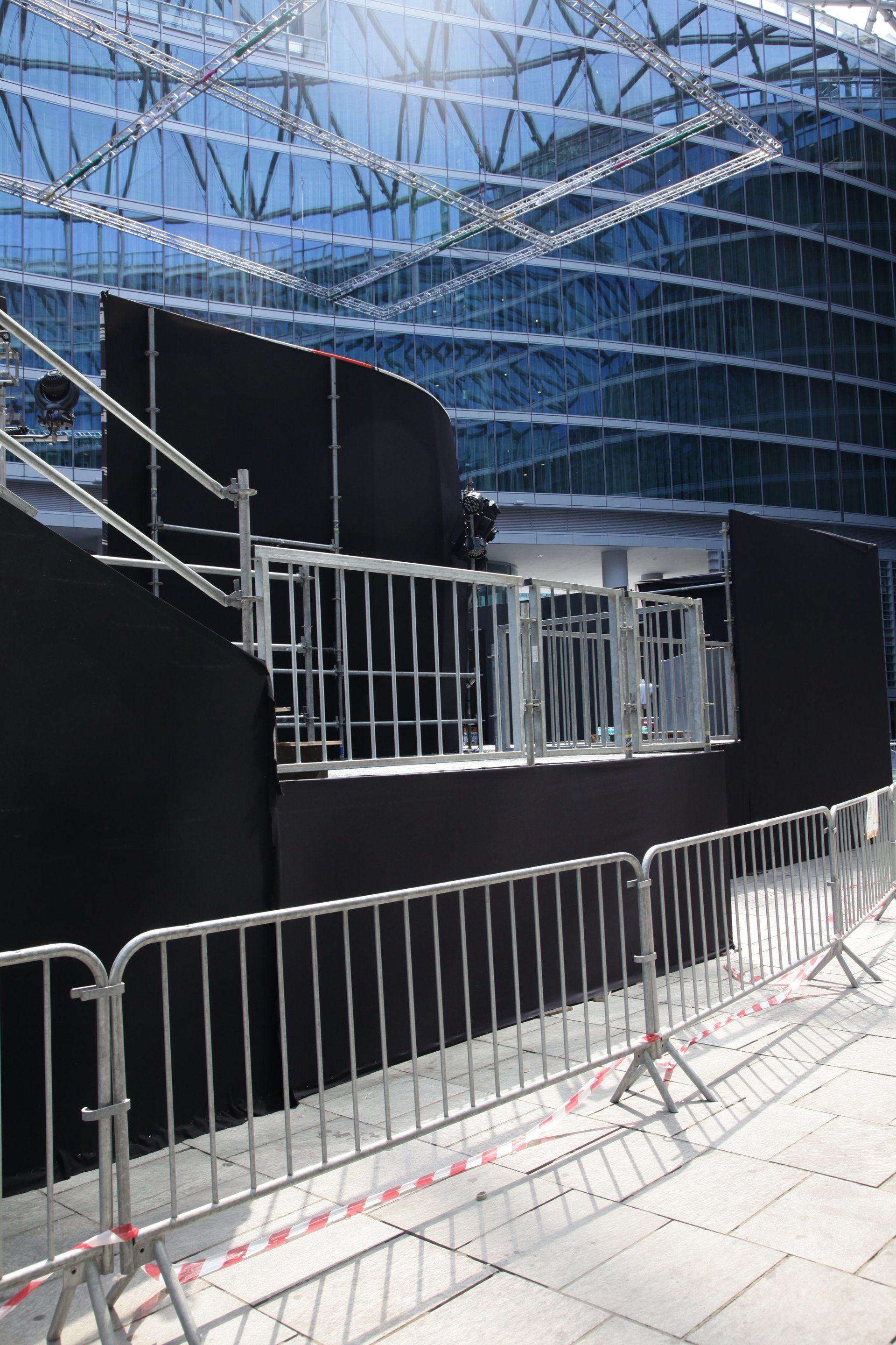 realizzazioni Arte e Strutture, Varese e Milano