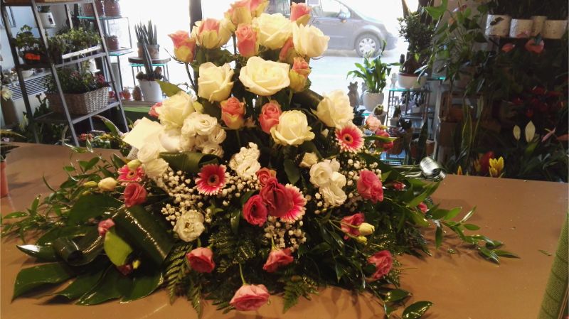 composizione floreale per funerale