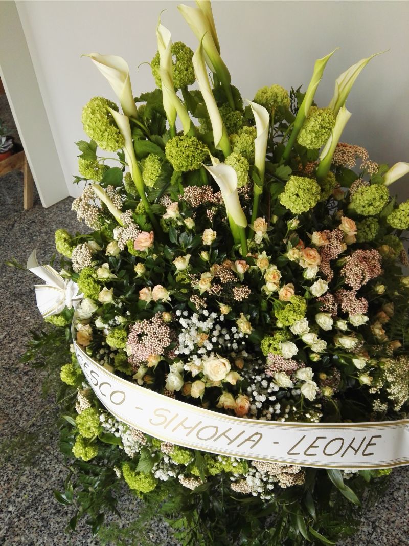 composizione floreale per funerale