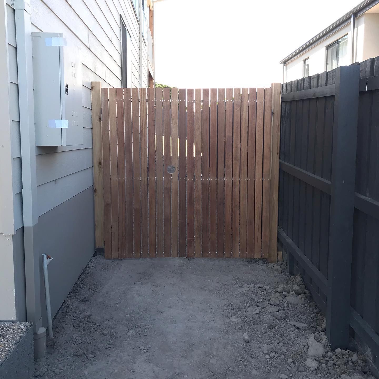 gate fence construction