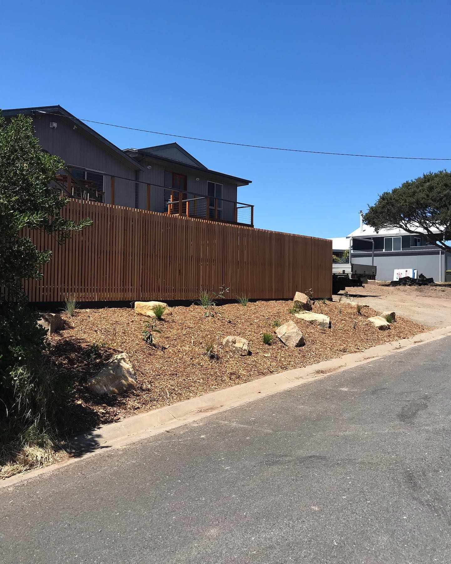 phillip island front fence job
