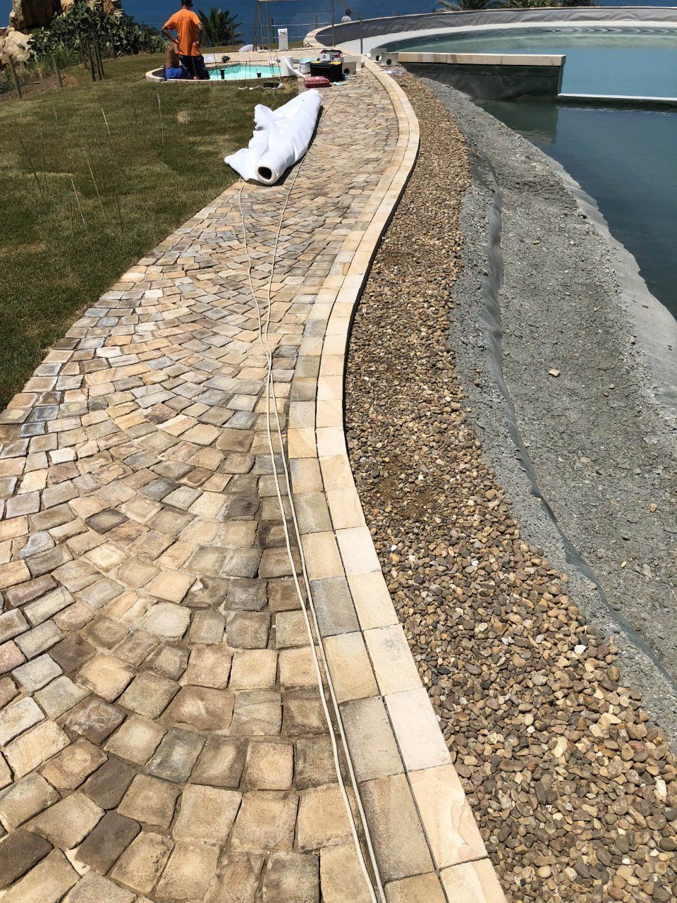 Passaggio pedonale on ciottoli in pietra