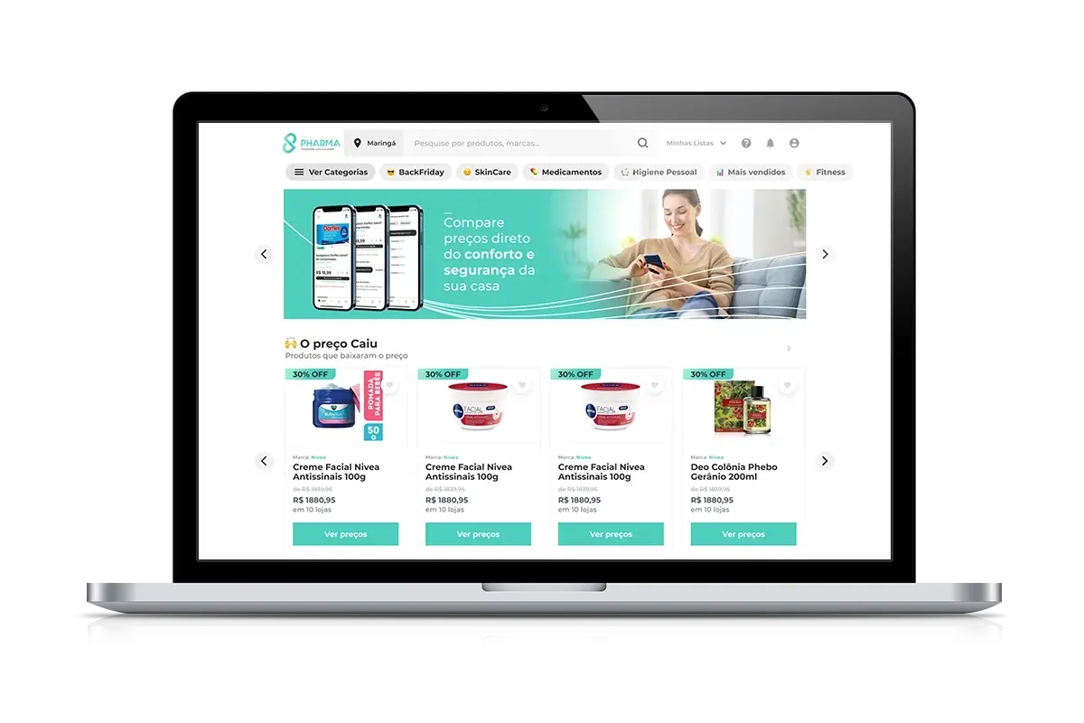 Laptop exibindo uma página da web com imagens de produtos e um banner promocional de uma marca da área da saúde.