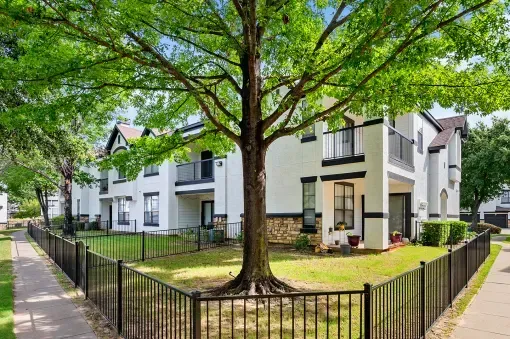 Villas of Vista Ridge Apartments in Lewisville