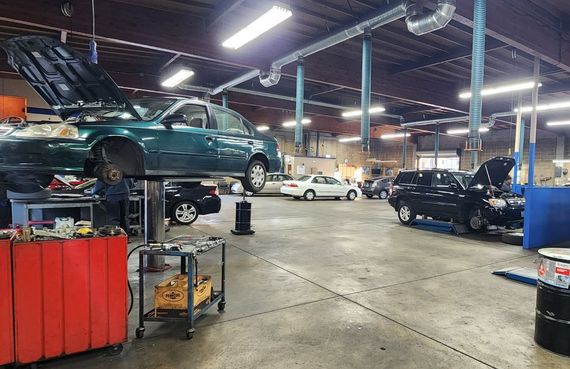 The inside of our auto repair shop | Berkeley Minicar