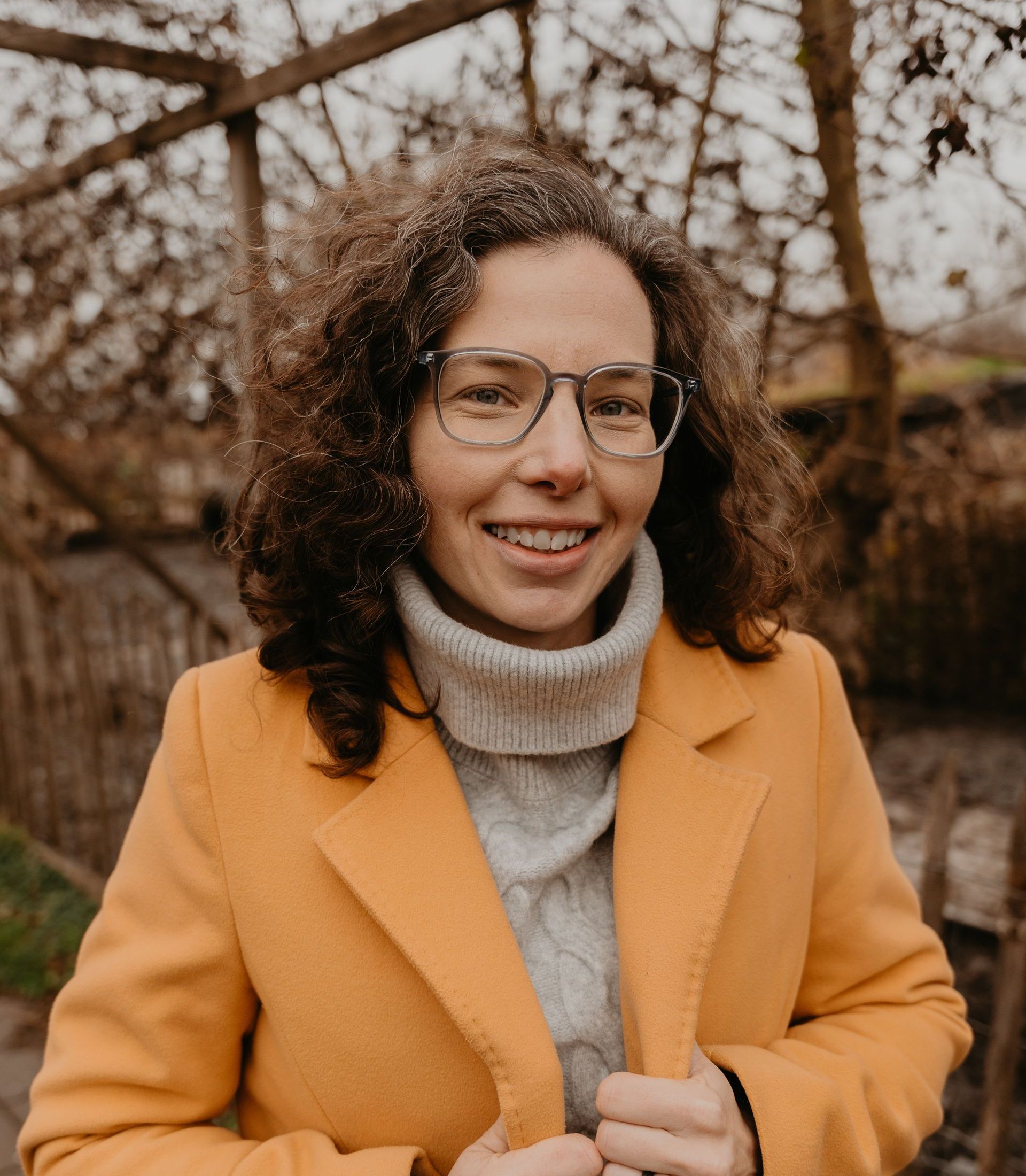 Chantal van Caterpillar Coaching biedt eerlijke en authentieke coaching en mediation in Zeeland: ze is onwijs gemotiveerd jou stevig te laten staan!