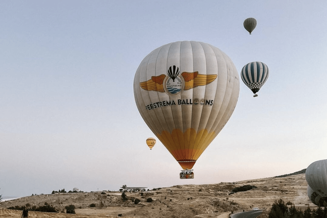 World Deluxe Tourism World Deluxe Tourism