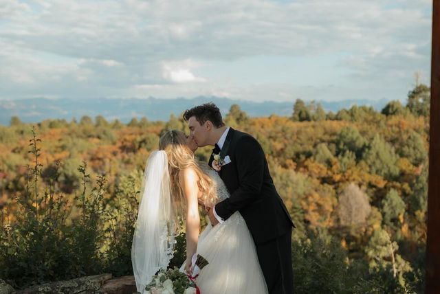 Elk Ridge Wedding Elk Mountain Wedding Lake Elopement Hike Within The Elk Mountains Of