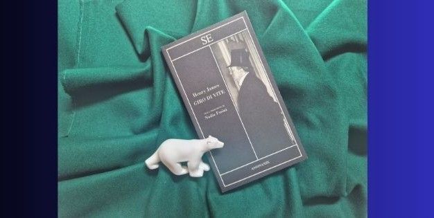 copertina libro e orso bianco
