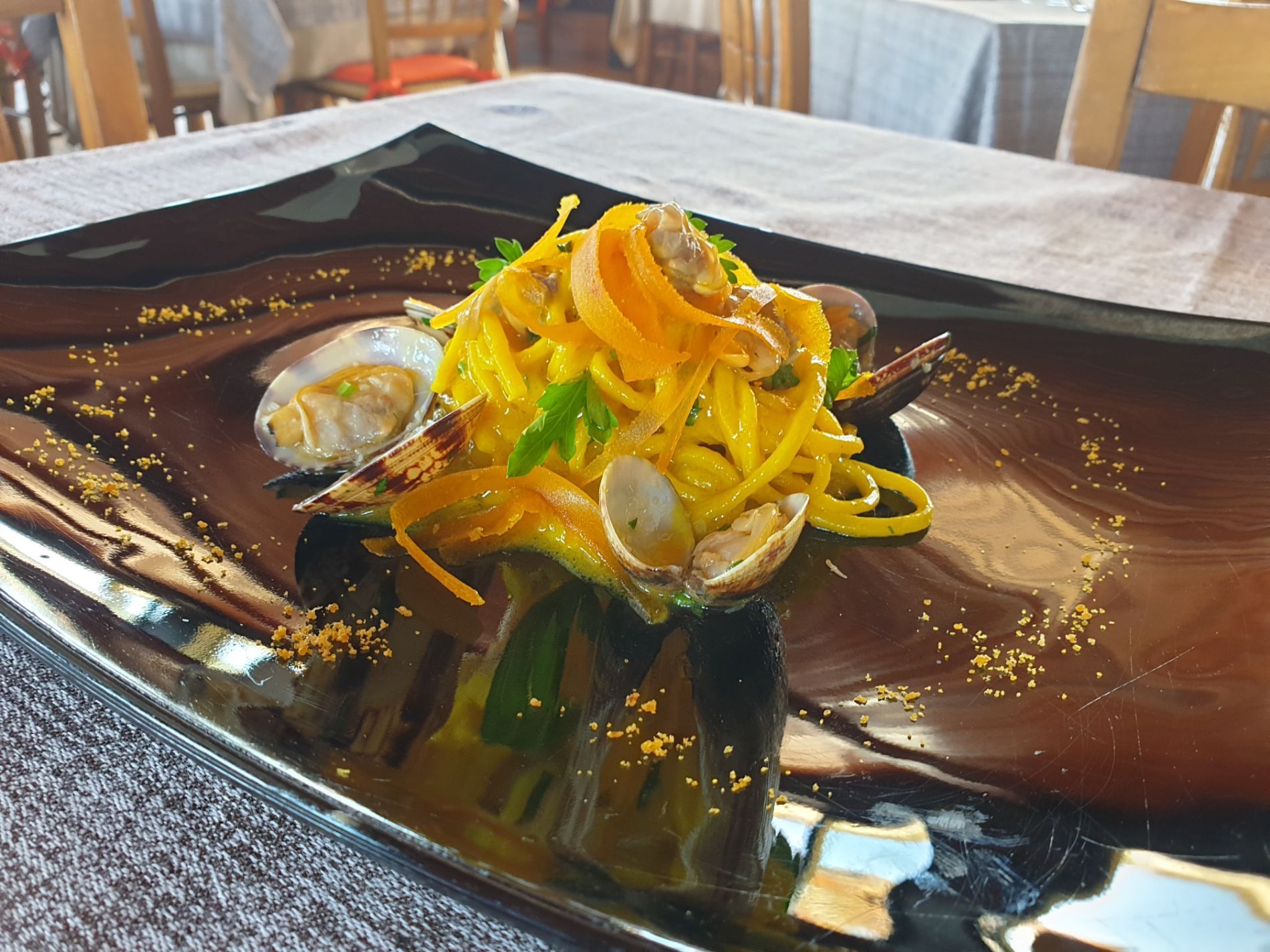 Spaghetti con frutti di mare