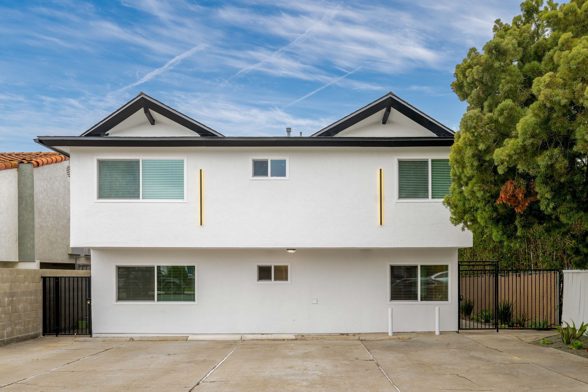 4515 Felton Street apartment building