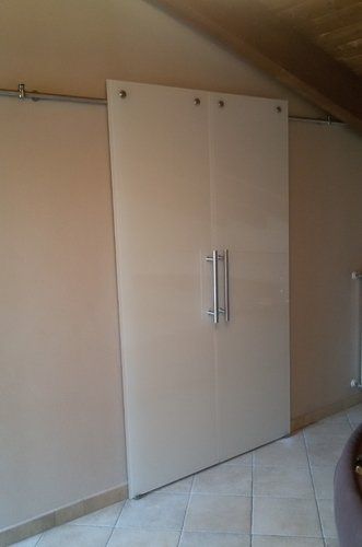 armadio scorrevole chiuso