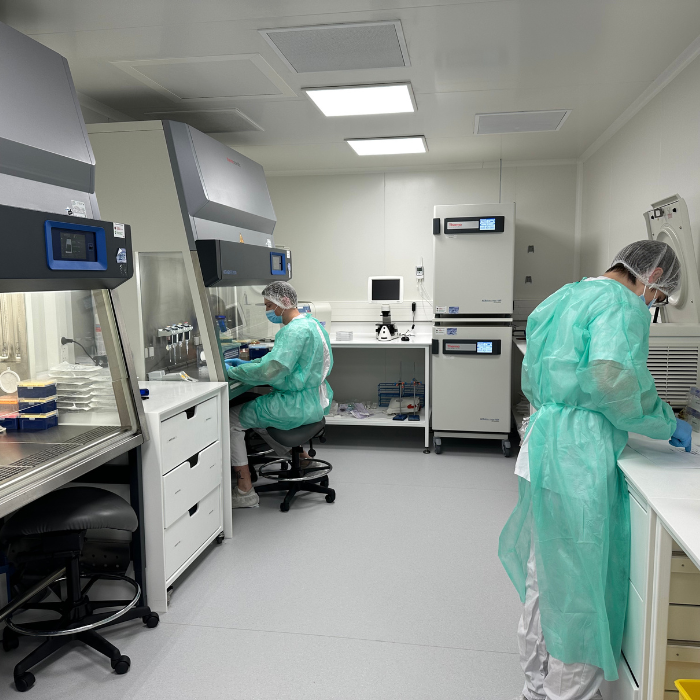 P2 laboratory dedicated to human materials