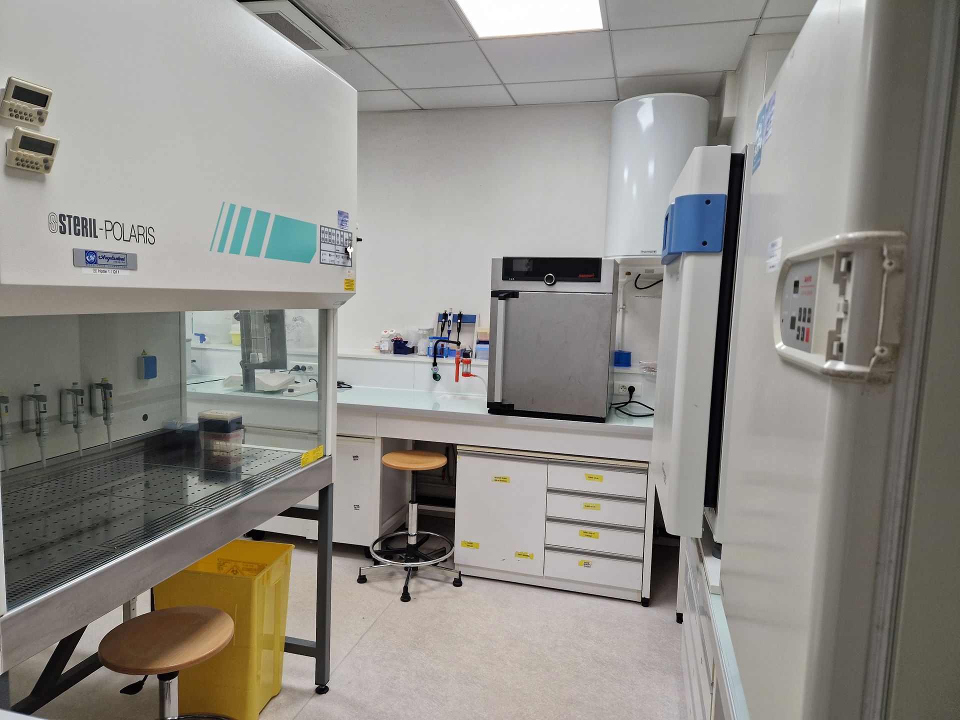 Primary culture laboratory