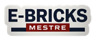 Un logotipo para e-bricks mestre sobre un fondo blanco