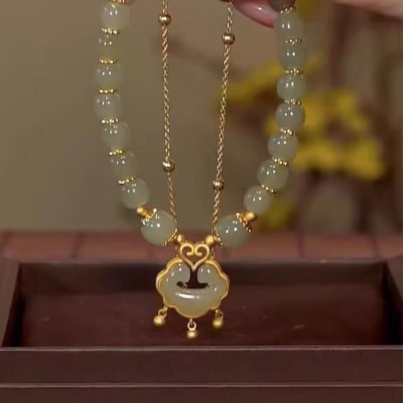 人間富貴花祥雲手串