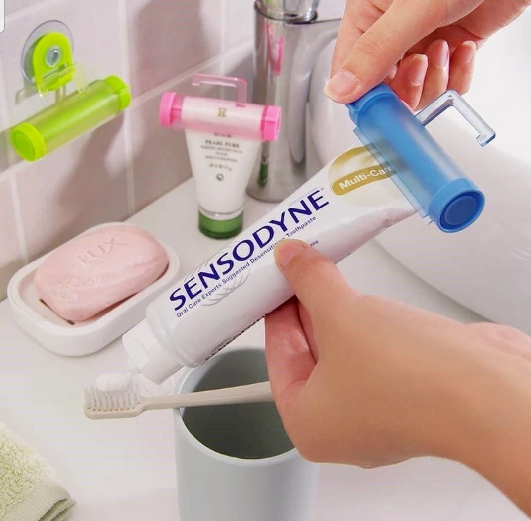 吸盤懸掛擠牙膏器