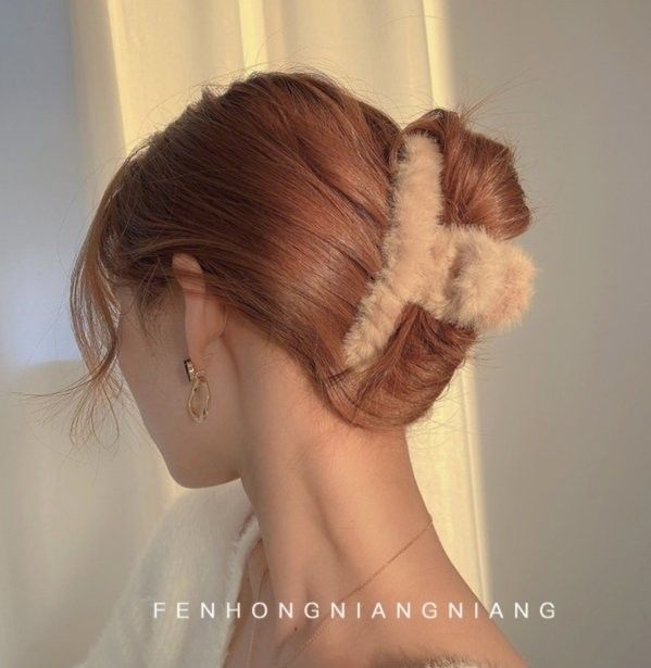 韓式新款秋冬毛絨鯊魚夾(1組2入)