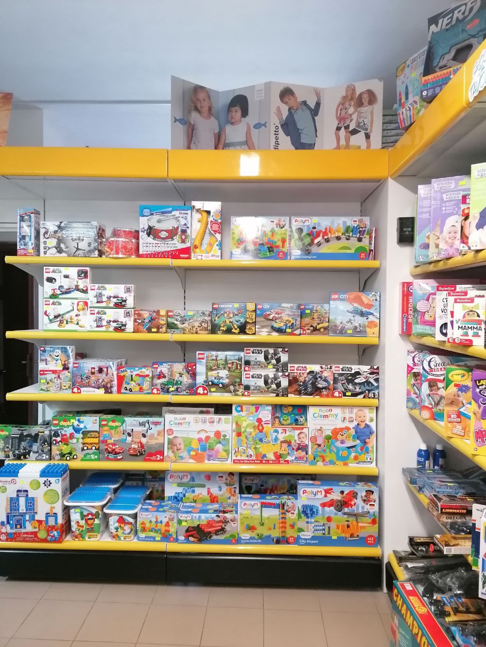 reparto dei giocattoli per bambini