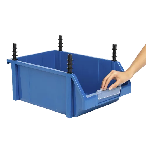 Gaveta plástica abierta con pines y visor